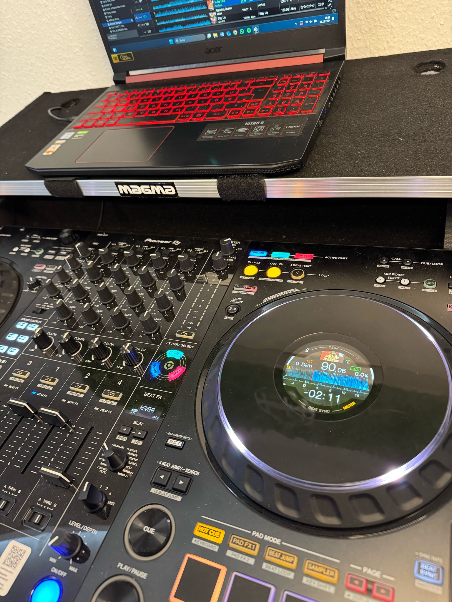 DDJ-FLX10 (DJ-Controller) – Bild 5