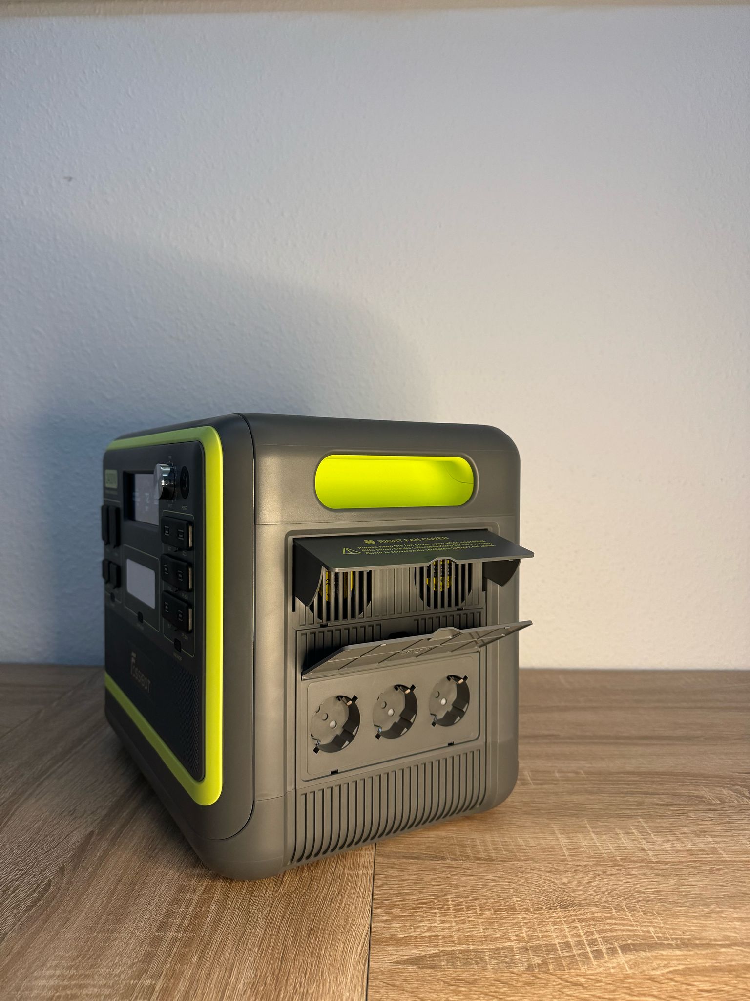 Powerstation 2400 W – Bild 3