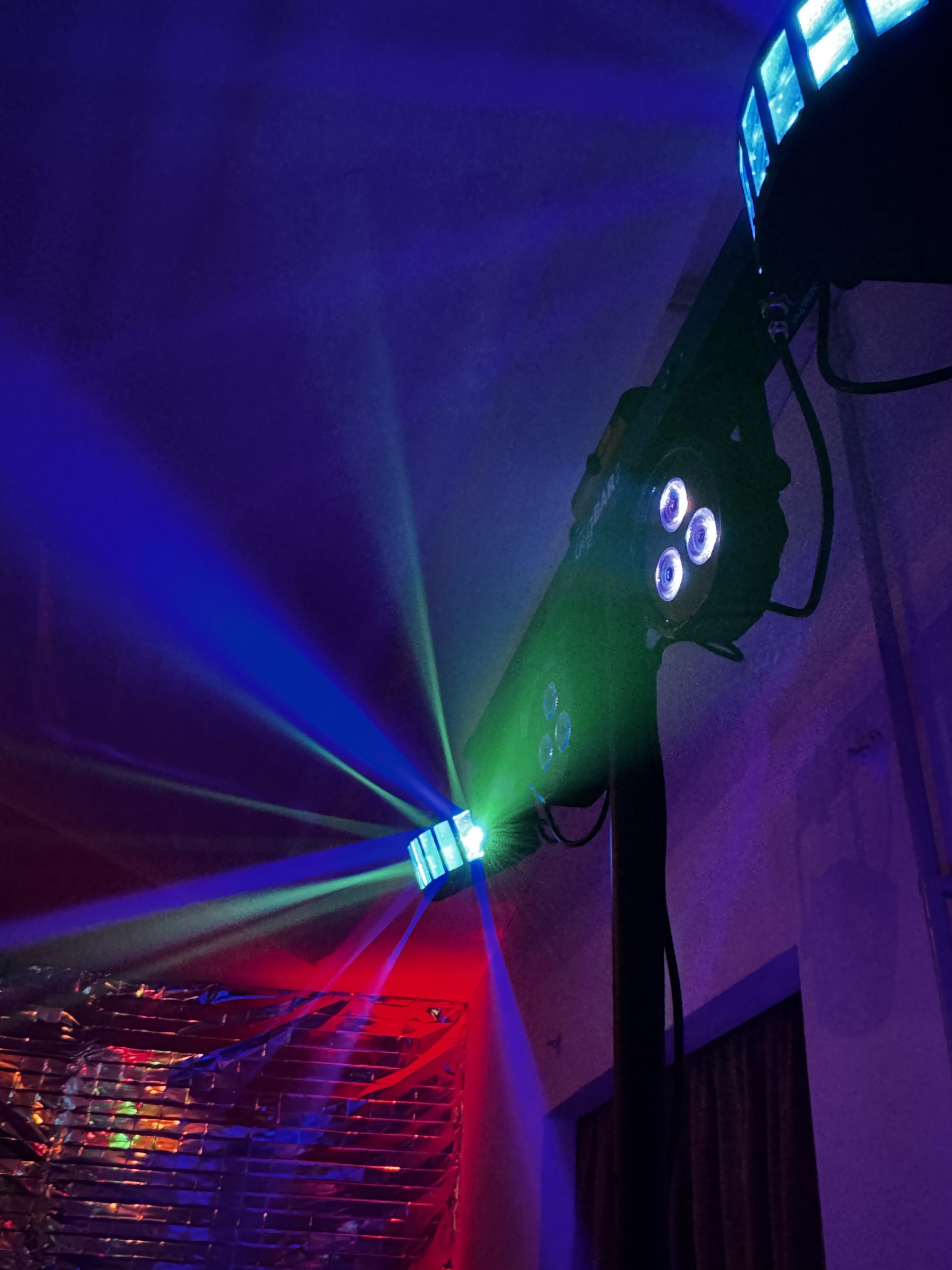 4-in-1-Beleuchtungssystem (Party Lichter)