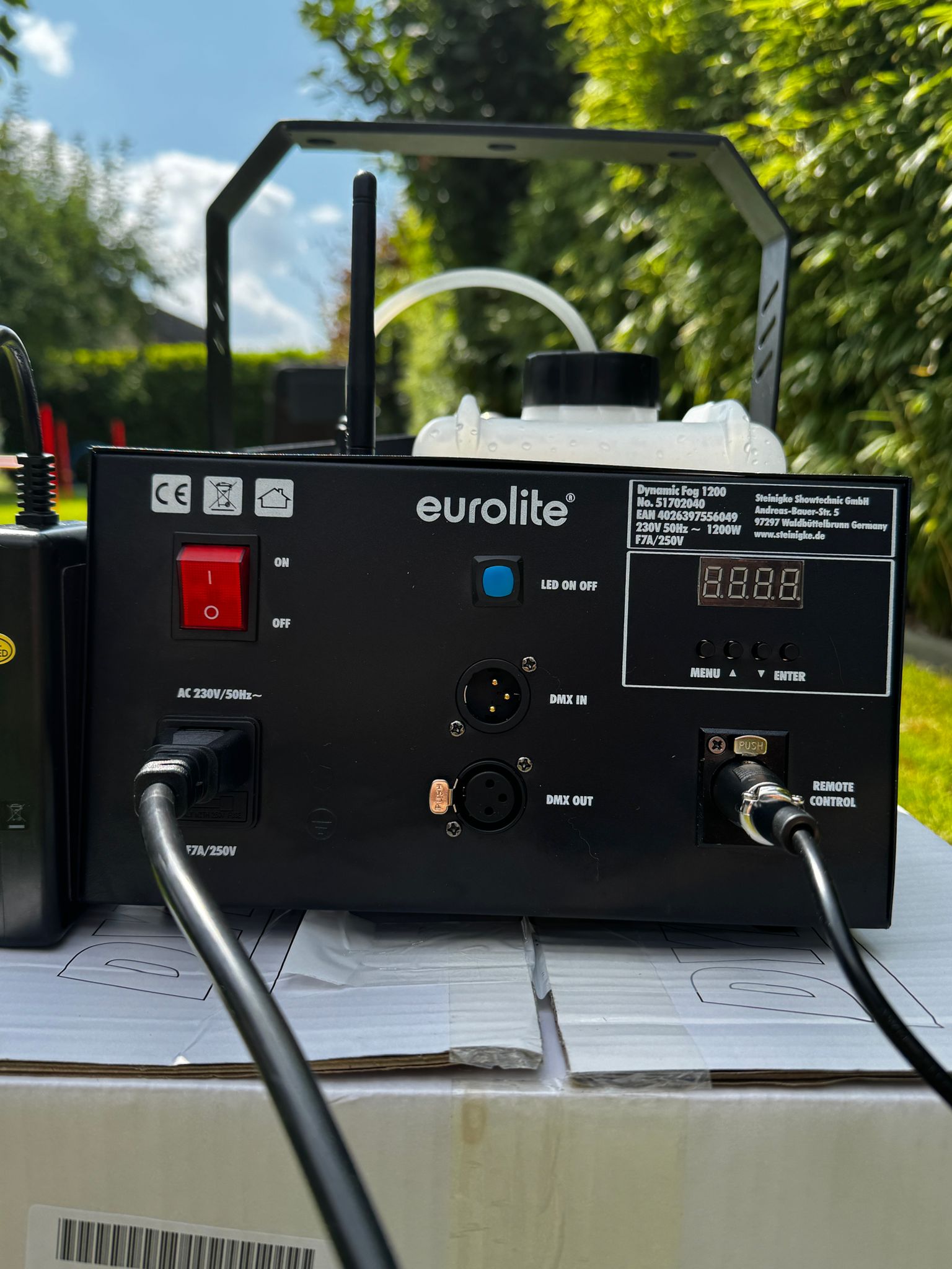 Große Nebelmaschine + Nebelflüssigkeit – Bild 5