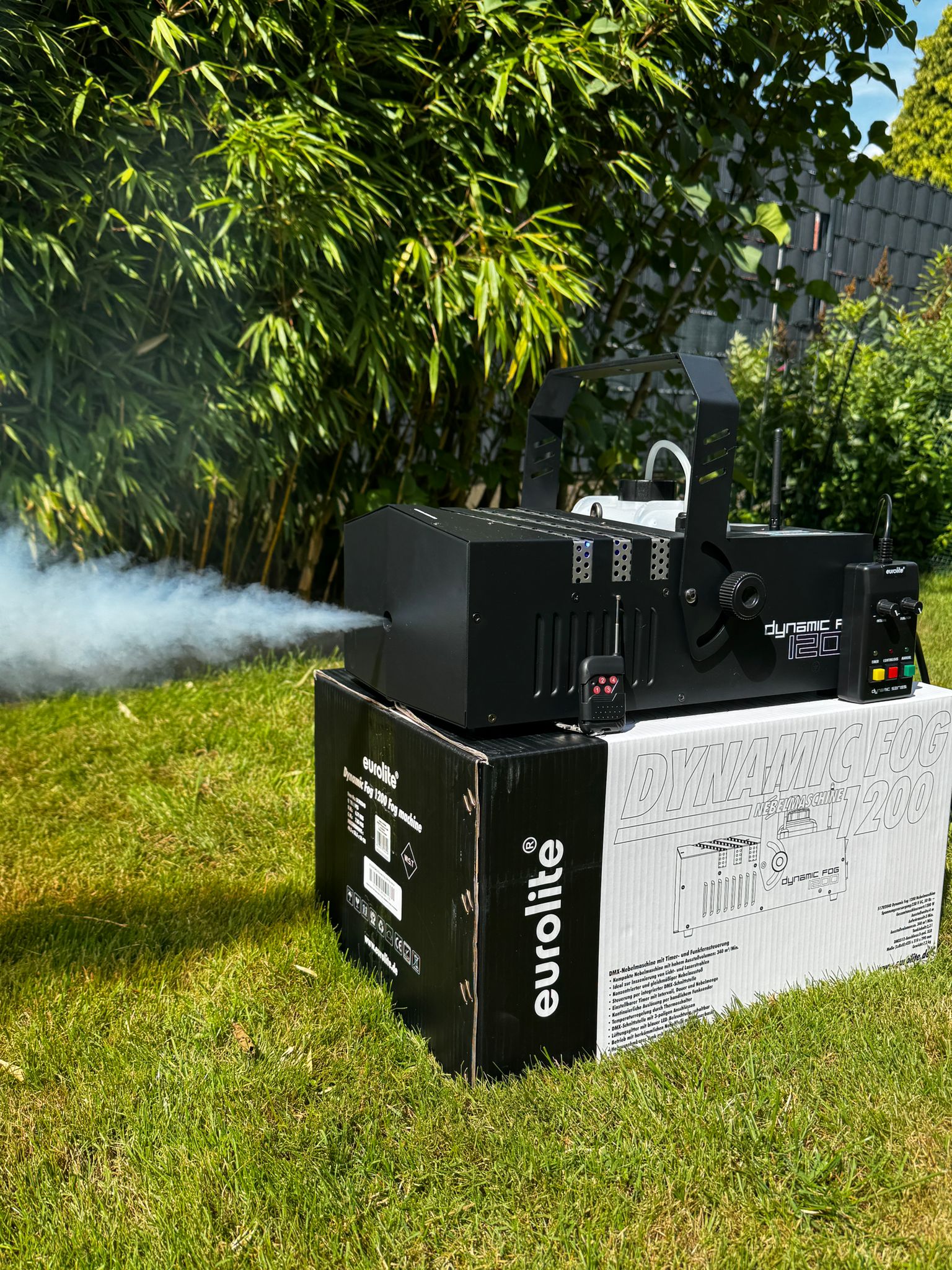 Große Nebelmaschine + Nebelflüssigkeit